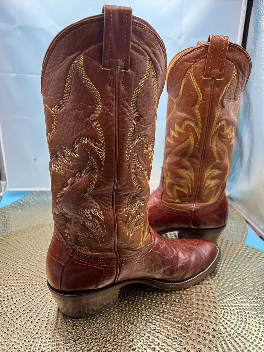 Nocona men 9.5 exotic alligator print Texas cowboy boots